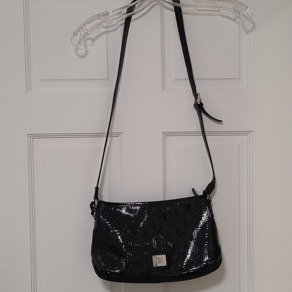 [SOLD] Liz Claiborne Faux Patent Leather Crossbody